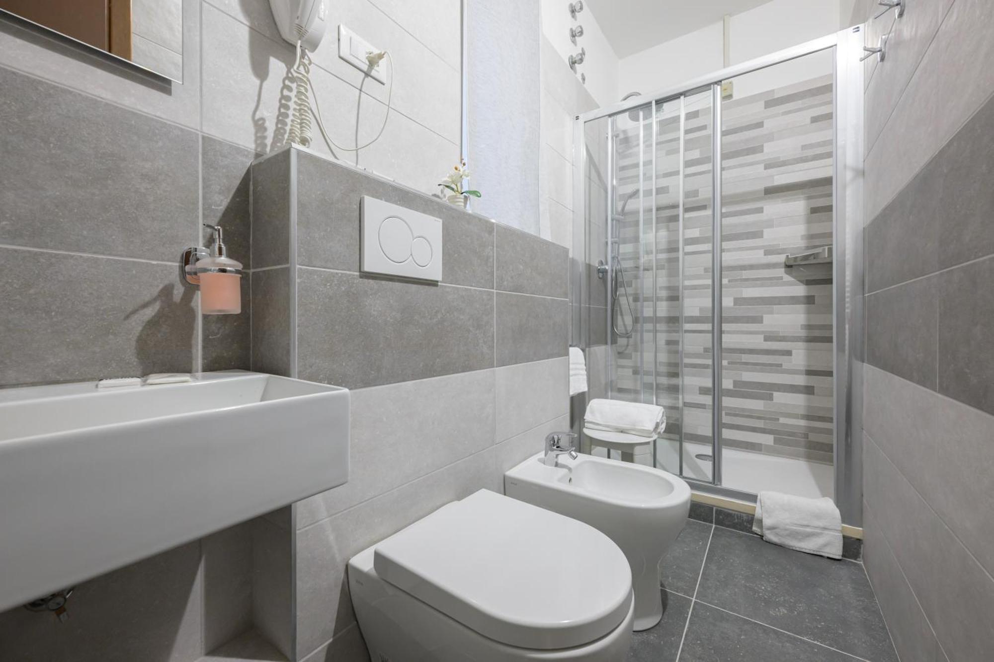 Affittacamere Berzi Триест Экстерьер фото